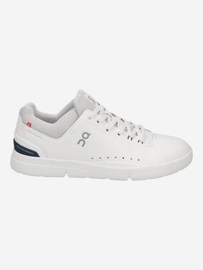 On Women's The Roger Advantage Sneakers